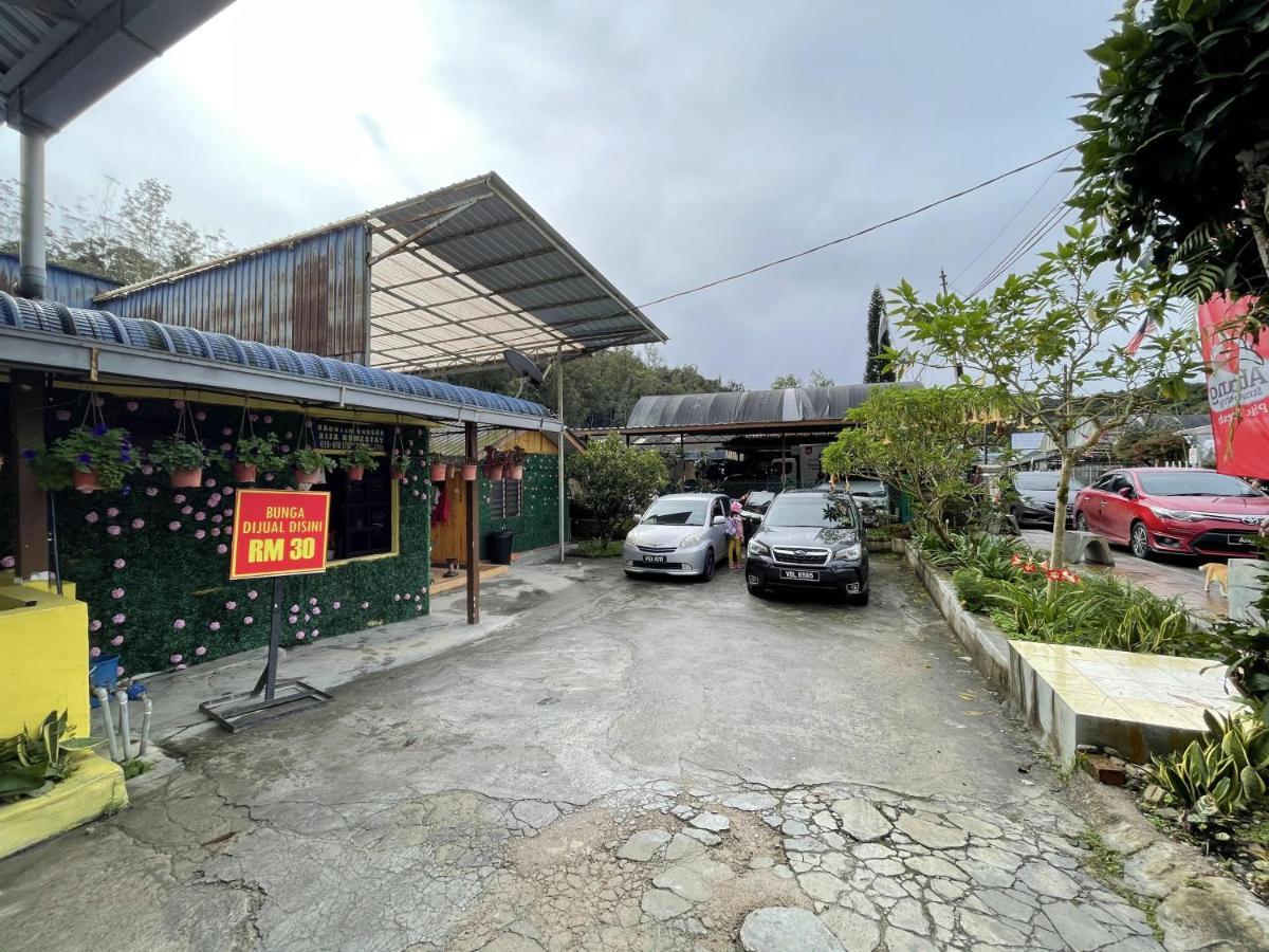 Aiza Homestay Opposite Abang Strawberry Taman Sedia Tanah Rata Ngoại thất bức ảnh