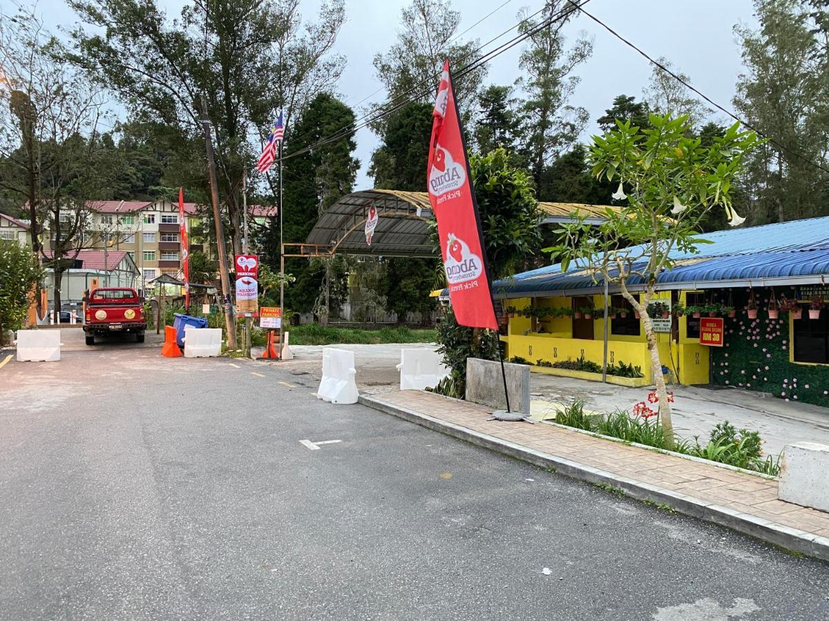 Aiza Homestay Opposite Abang Strawberry Taman Sedia Tanah Rata Ngoại thất bức ảnh