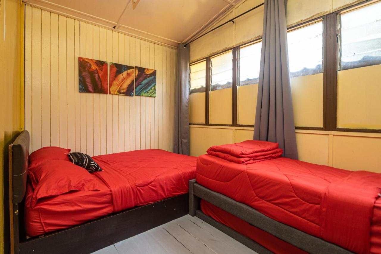 Aiza Homestay Opposite Abang Strawberry Taman Sedia Tanah Rata Ngoại thất bức ảnh